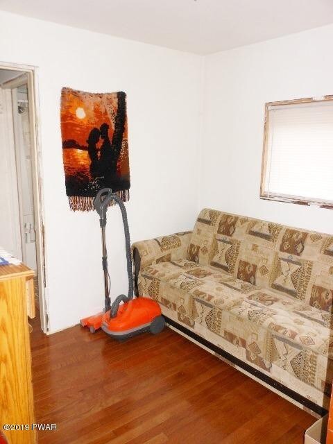 8 Spring St, Hawley, PA 18428 - photo 7