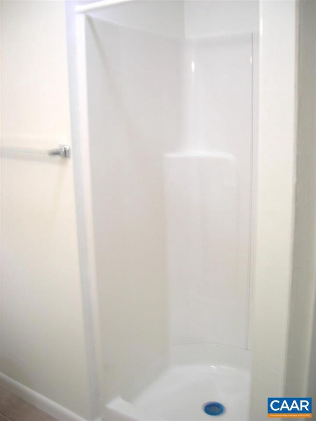 1215 Wertland St unit C33, Charlottesville, VA 22903 - photo 6