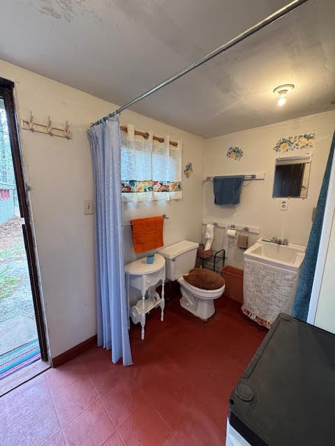 91 Gore Outhouse Bathroom