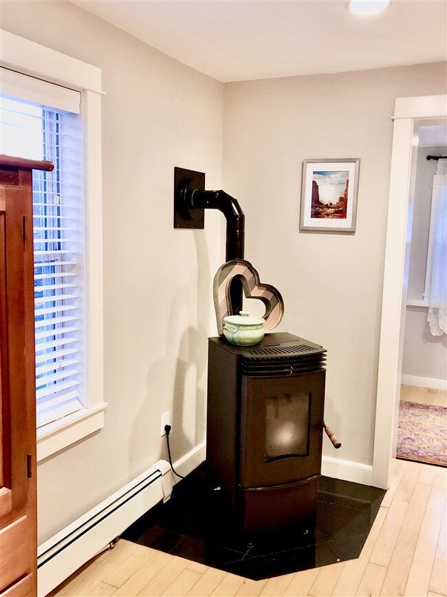 42 May St, Enfield, NH 03748 - photo 5