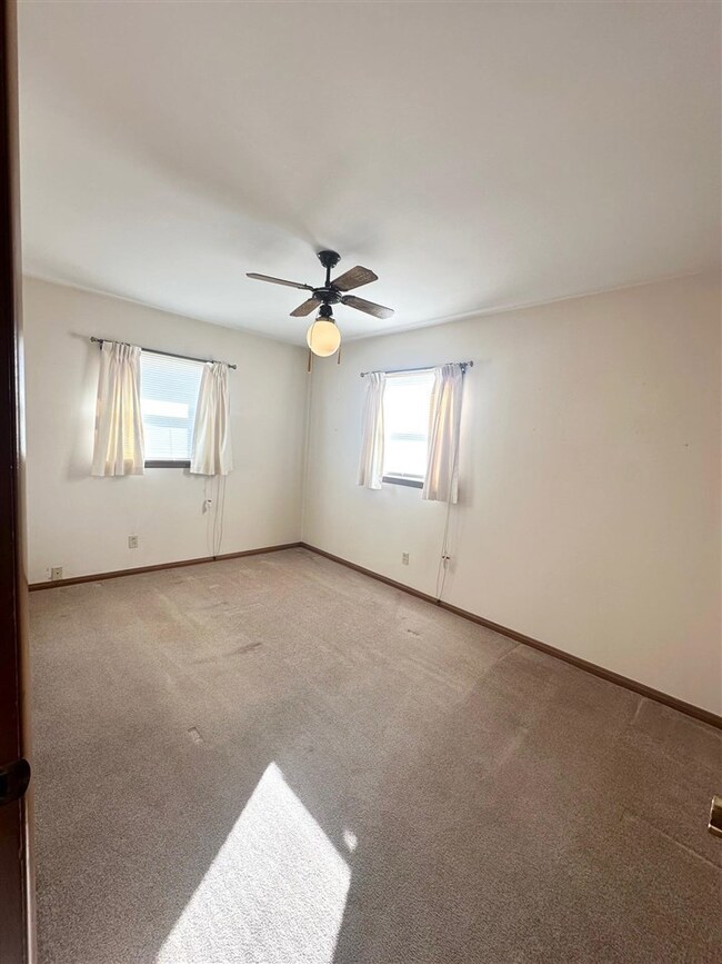 601 Matthew Ave, Connersville, IN 47331 - photo 6