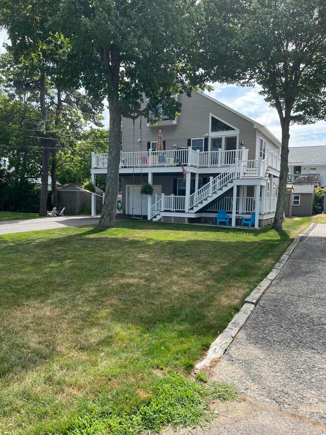 102 S Tibbetts Ave, Wells, ME 04090 - photo 4