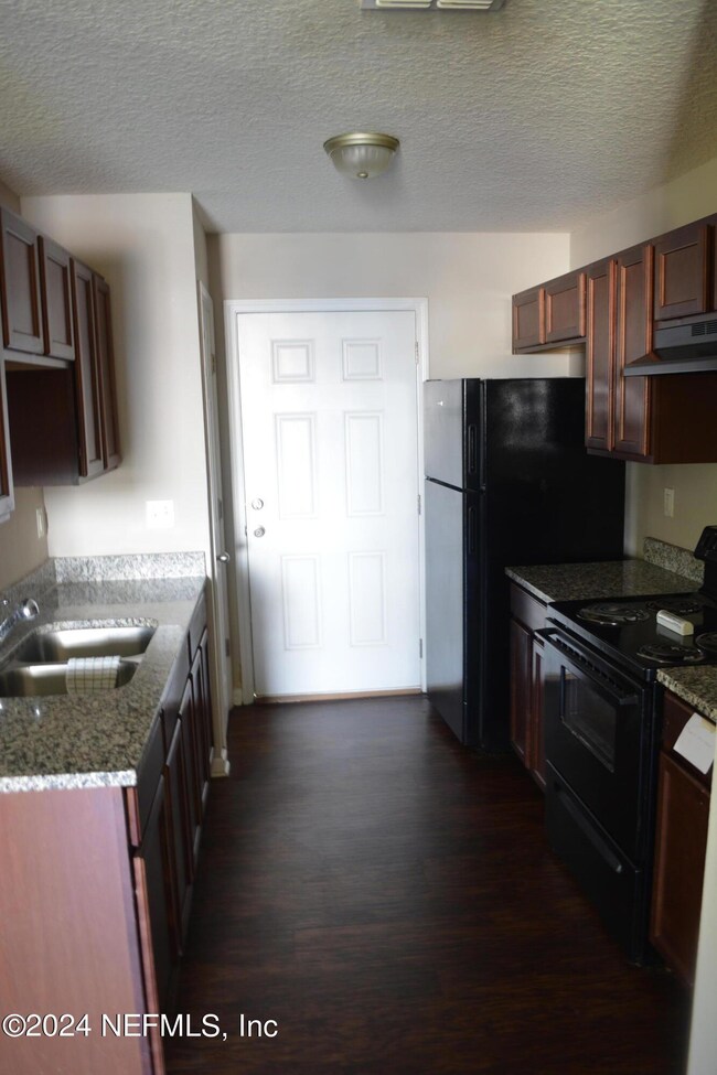 8930 Dandy Ave, Jacksonville, FL 32211 - photo 3