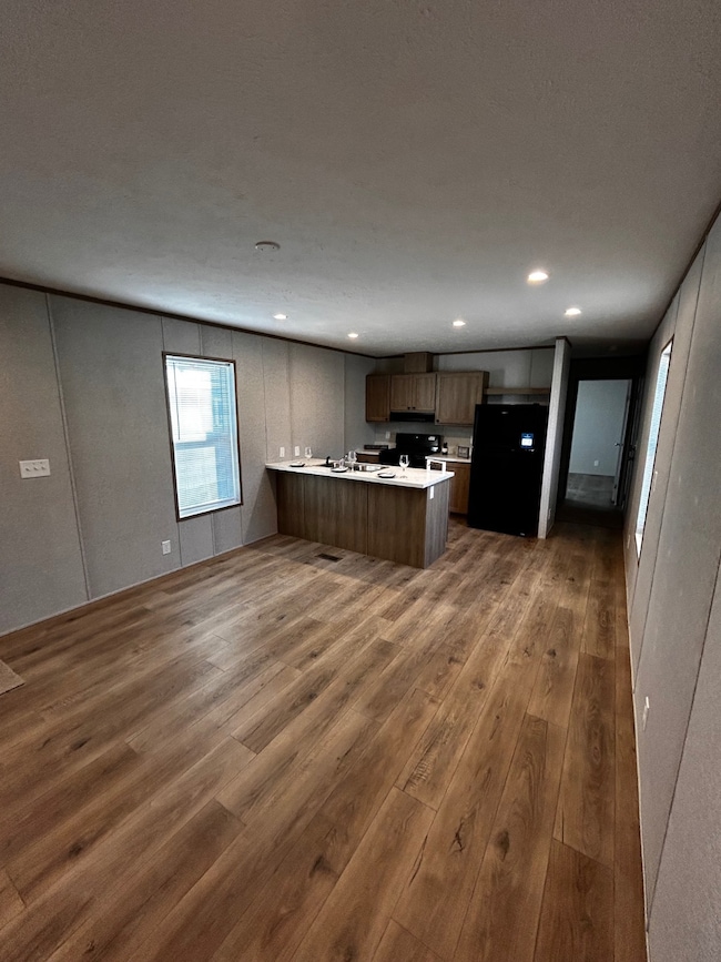 127 Hansen Loop, Milbank, SD 57252 - photo 4