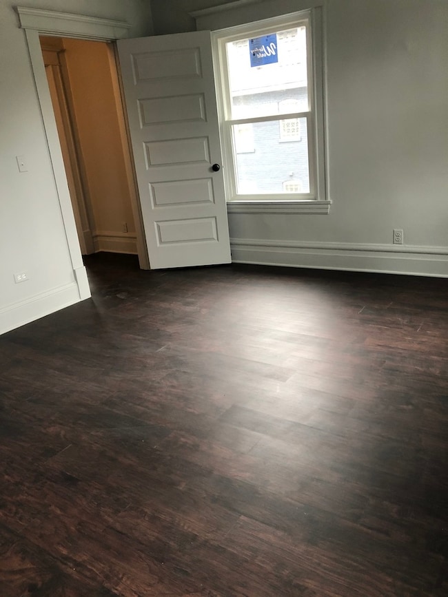 119 N Myrtle Ave unit 2, Elmhurst, IL 60126 - photo 5