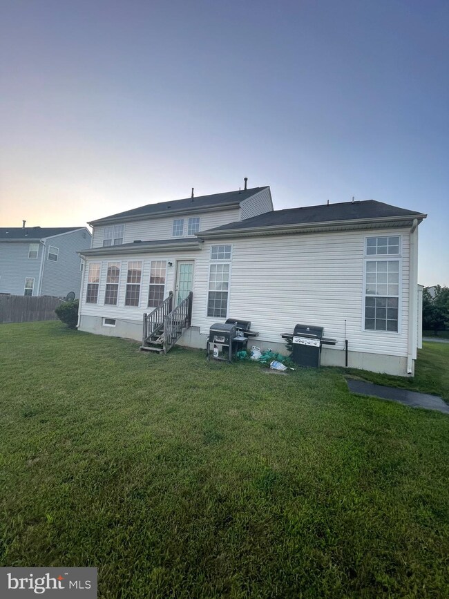 526 Maidstone Dr, Williamstown, NJ 08094 - photo 3