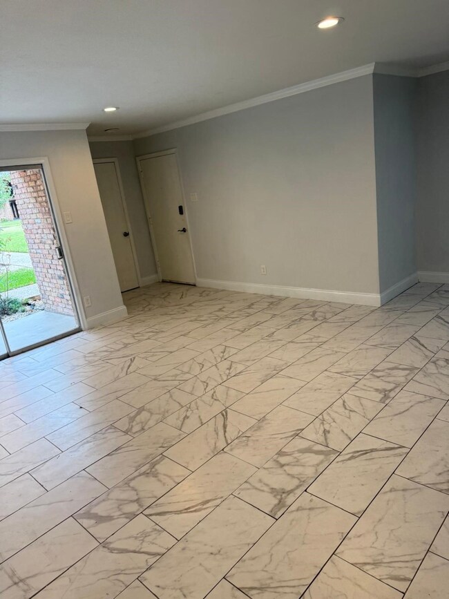 7600 Burgoyne Rd unit 150, Houston, TX 77063 - photo 4