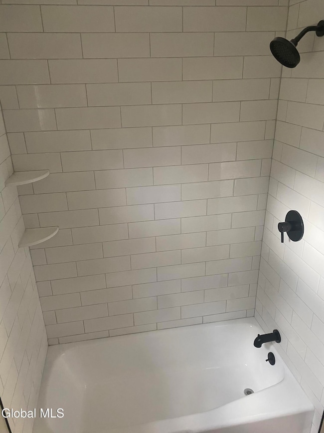 235 Washington Ave unit 1, Schenectady, NY 12302 - photo 5