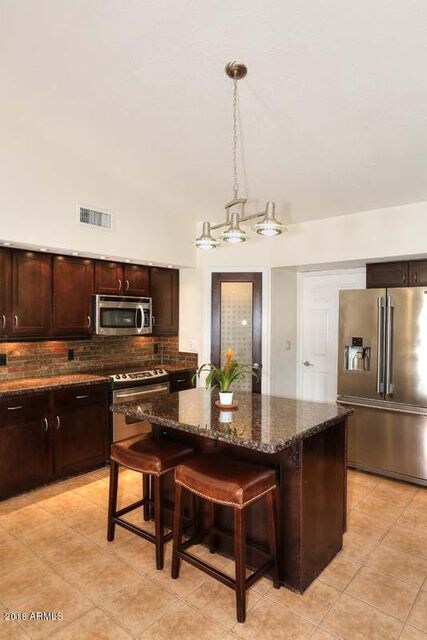 Kitchen-Bar