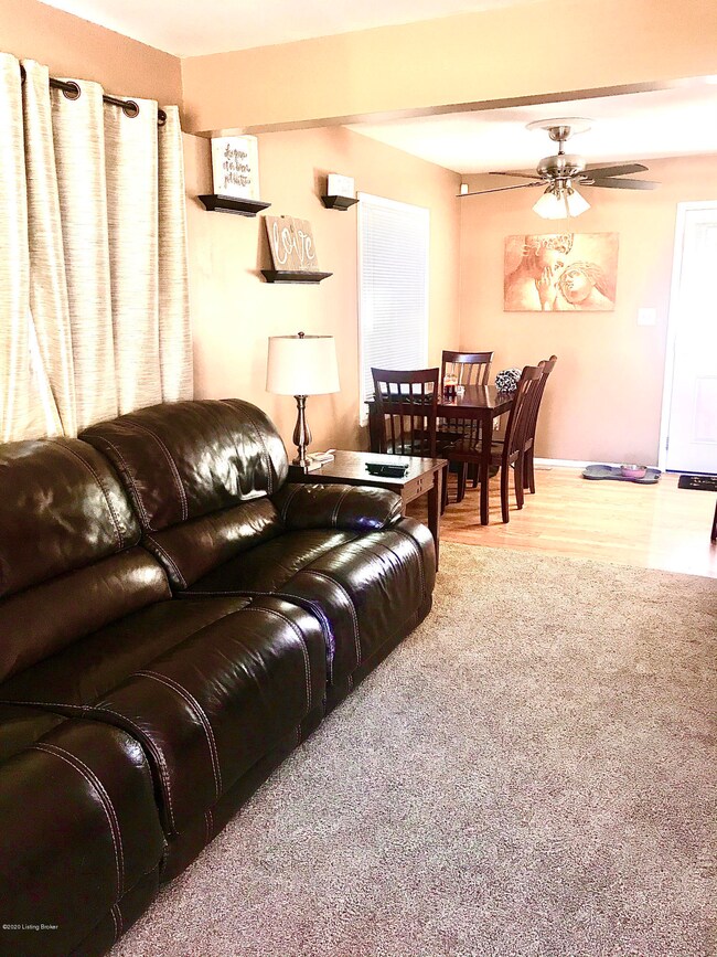 7F340CD9-2EC8-494A-8ECE-BA1A312C63EB