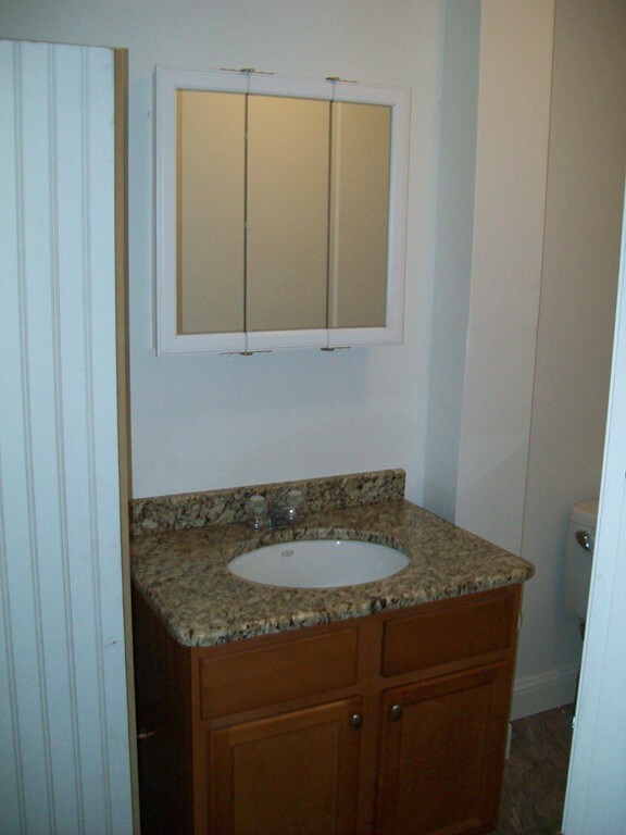 9 Hillside Ave unit 4, Marblehead, MA 01945 - photo 3