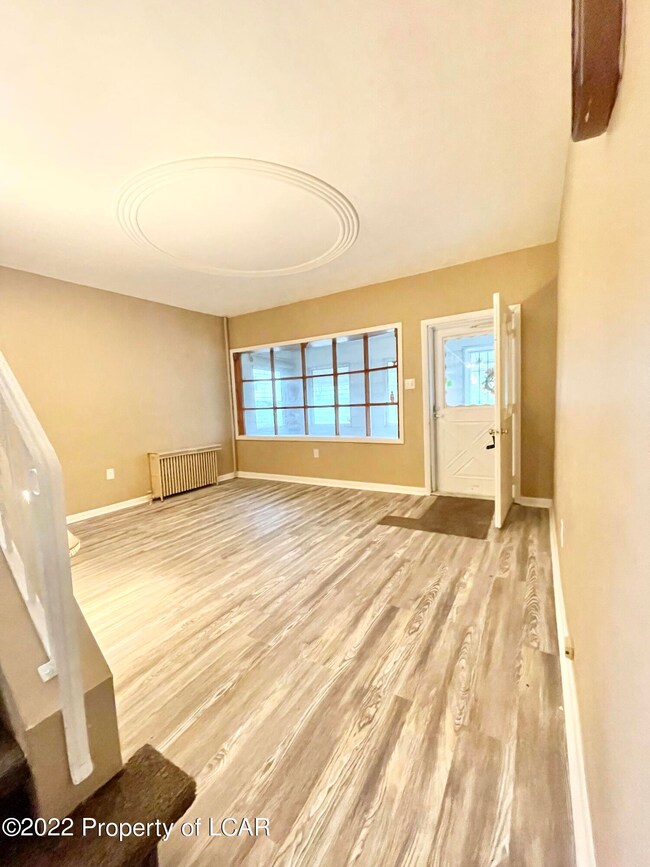 49 Wilcox St, Wilkes Barre, PA 18705 - photo 7