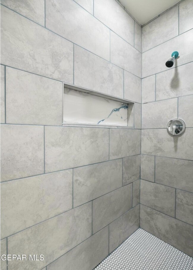 2606 Justus St unit B, El Paso, TX 79930 - photo 6