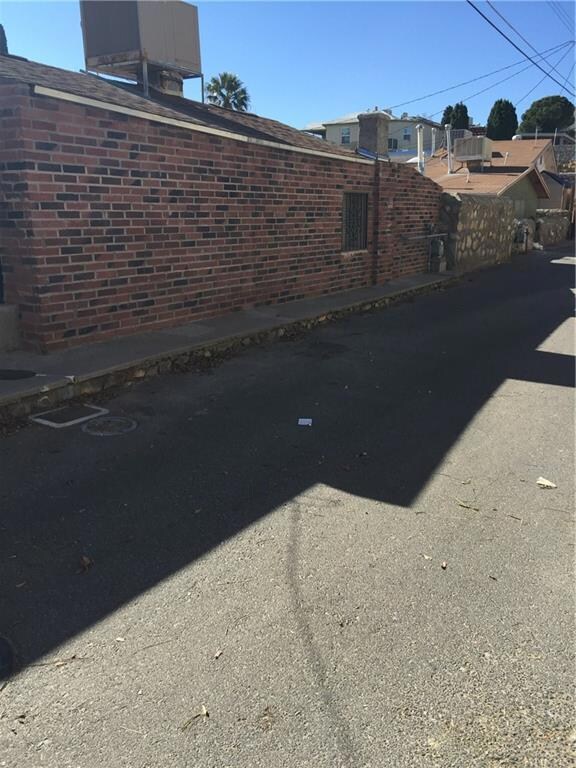 1405 Louisiana St, El Paso, TX 79930 - photo 3