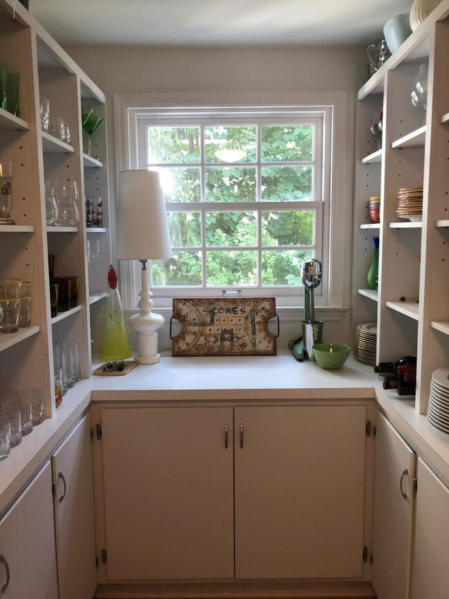 444 Mary St, Saugatuck, MI 49453 - photo 4