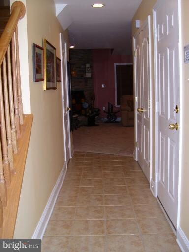 9142 Marlove Oaks Ln, Owings Mills, MD 21117 - photo 6