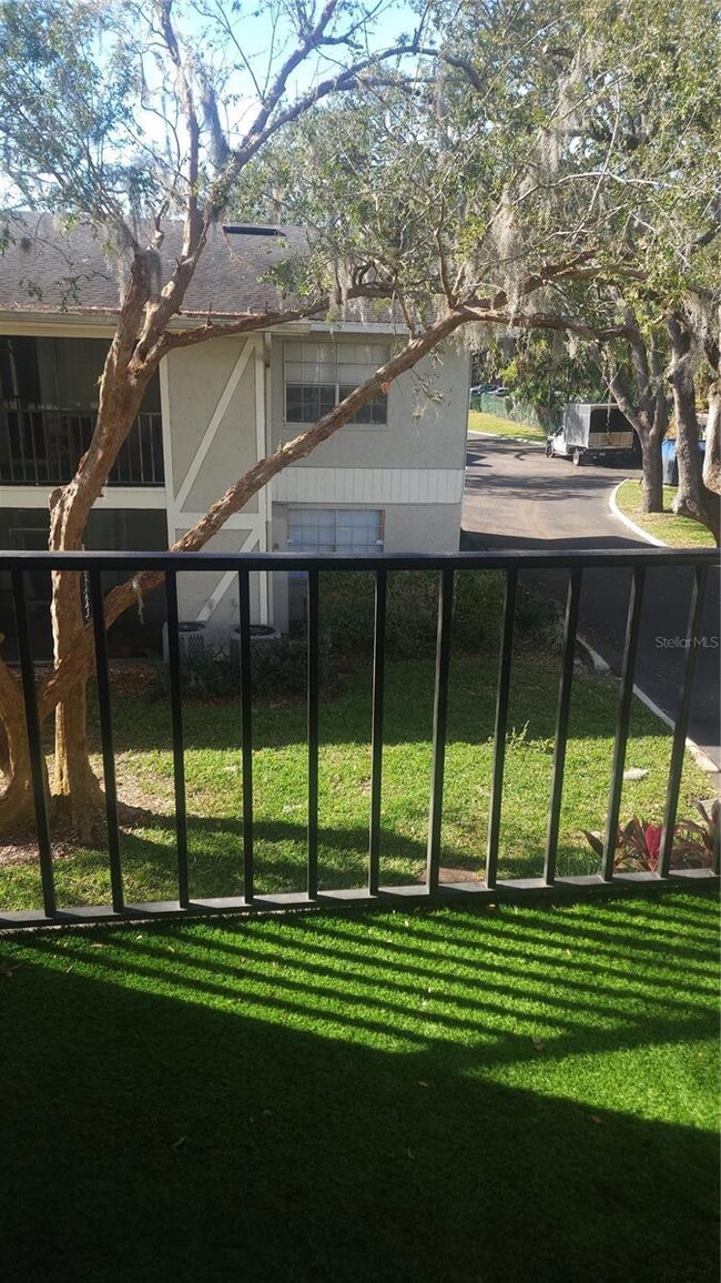 14460 Reuter Strasse Cir unit 718, Tampa, FL 33613 - photo 6