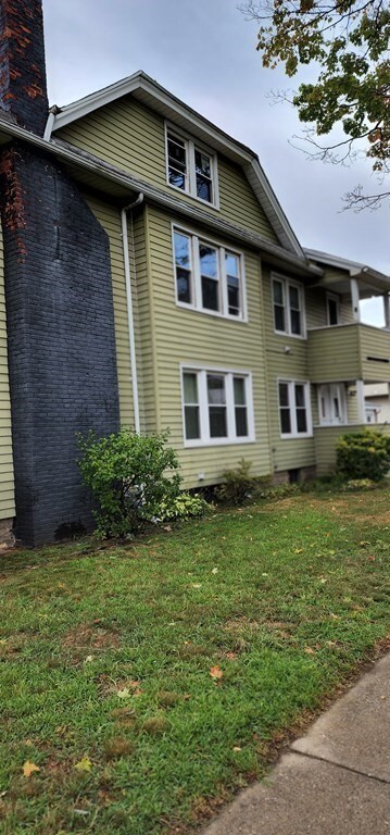 63 Woodlawn St unit 1, Springfield, MA 01108 - photo 2