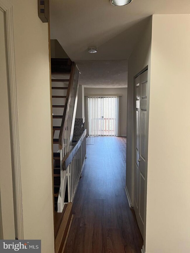 7105 Kurth Ln, Lanham, MD 20706 - photo 6