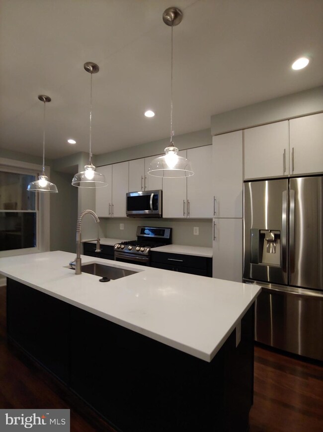 2502 E Eager St, Baltimore, MD 21205 - photo 3