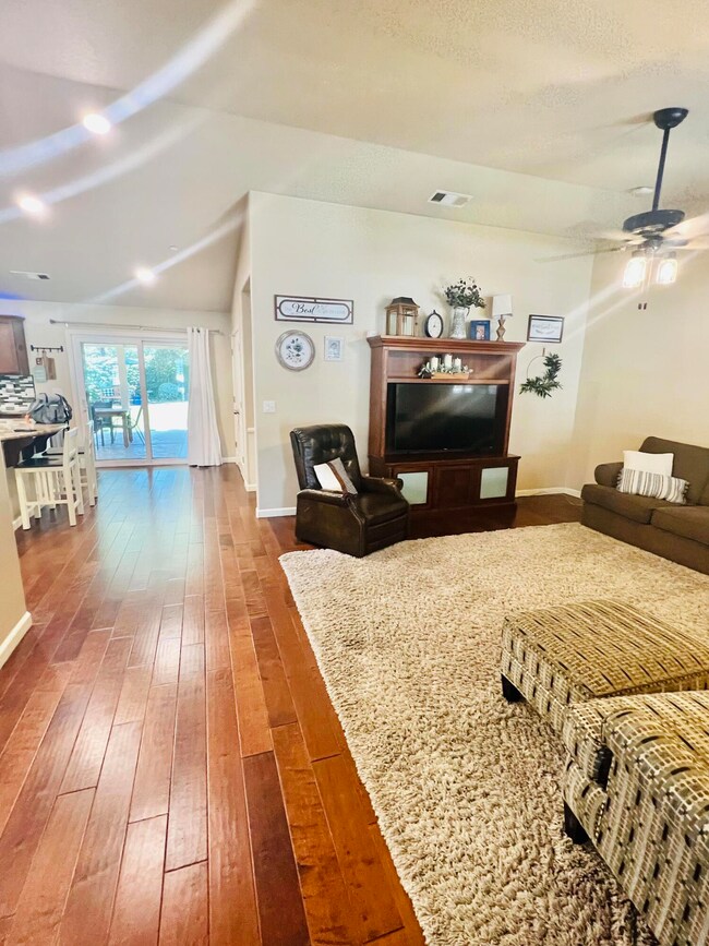 71A92C5B-0B92-4955-A007-EE9C35FEF1CC