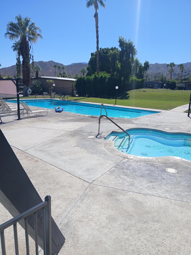 49305 Hwy 74 unit 110, Palm Desert, CA 92260 - photo 5