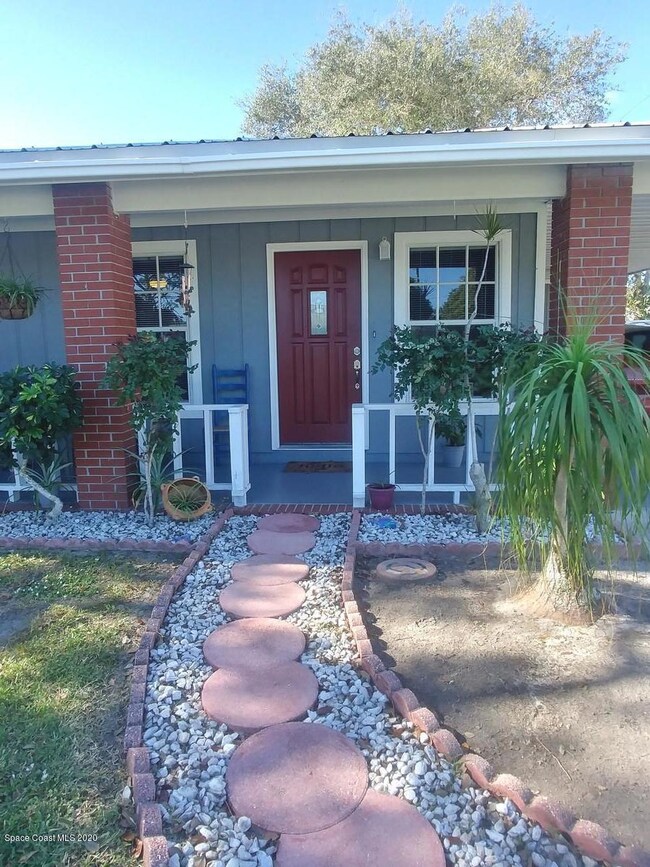 front walk view