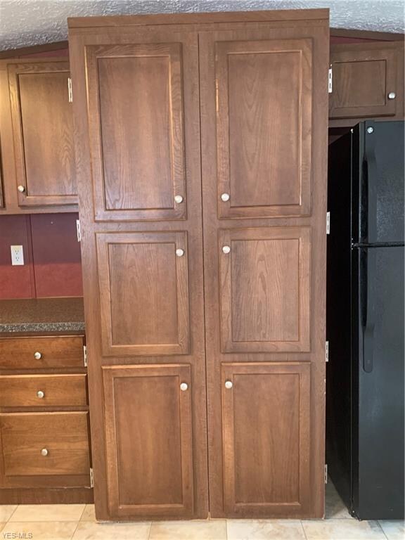 825 S 2nd St, Coshocton, OH 43812 - photo 7