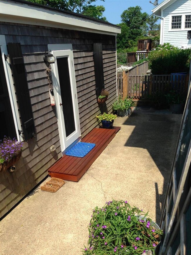 12 Brewster St unit 2, Provincetown, MA 02657 - photo 3