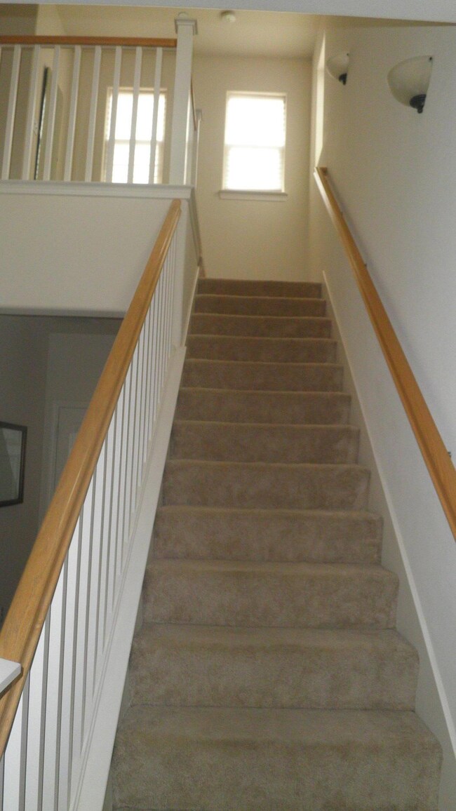 2385 La Villa Way, Redding, CA 96003 - photo 7