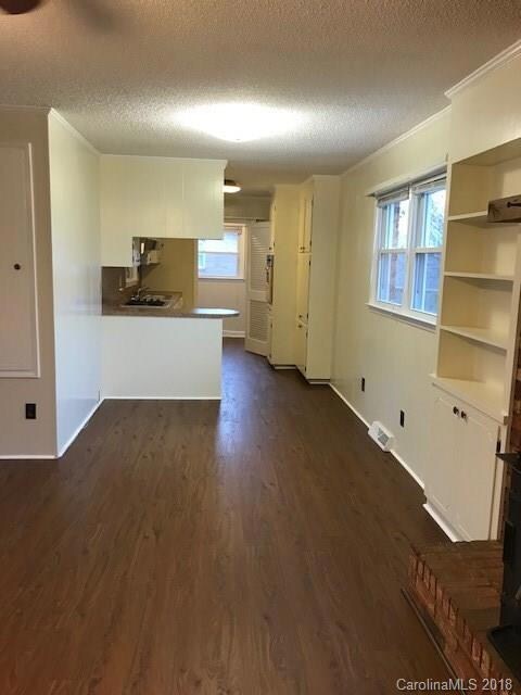 141 Victoria Dr, Statesville, NC 28625 - photo 4