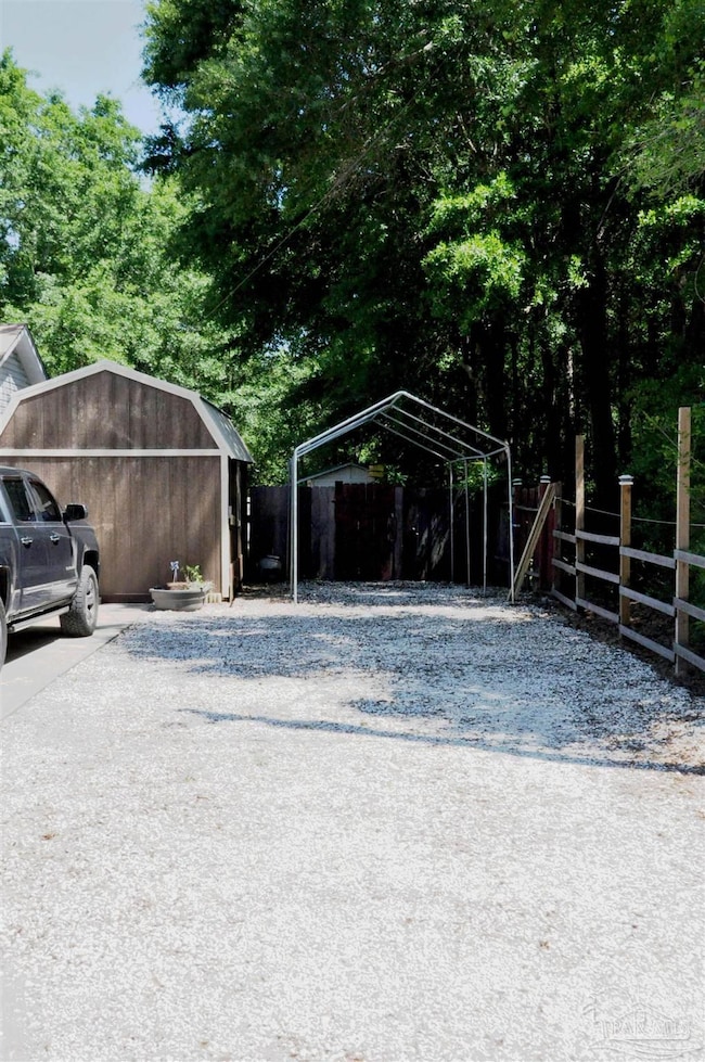 6938 Trailride N, Milton, FL 32570 - photo 3