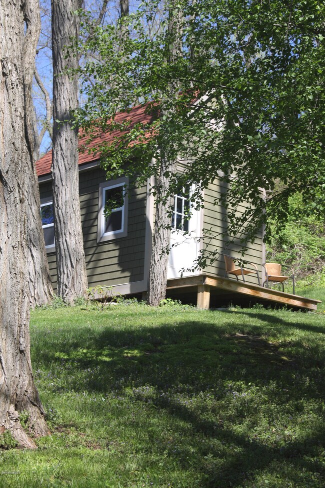 533 S Main St, Great Barrington, MA 01230 - photo 7