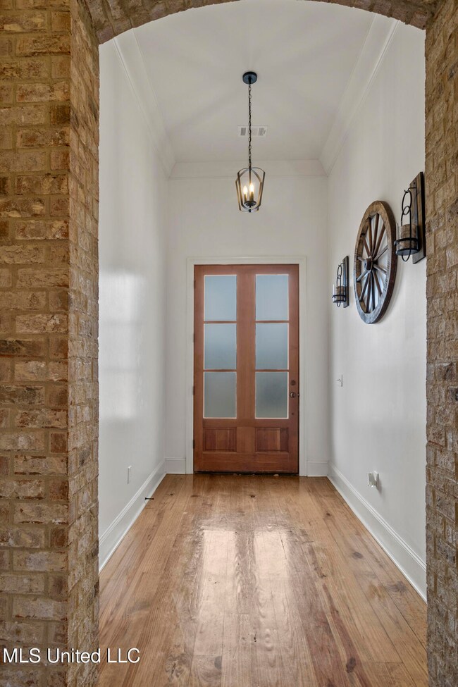 258 Reservoir Way-5
