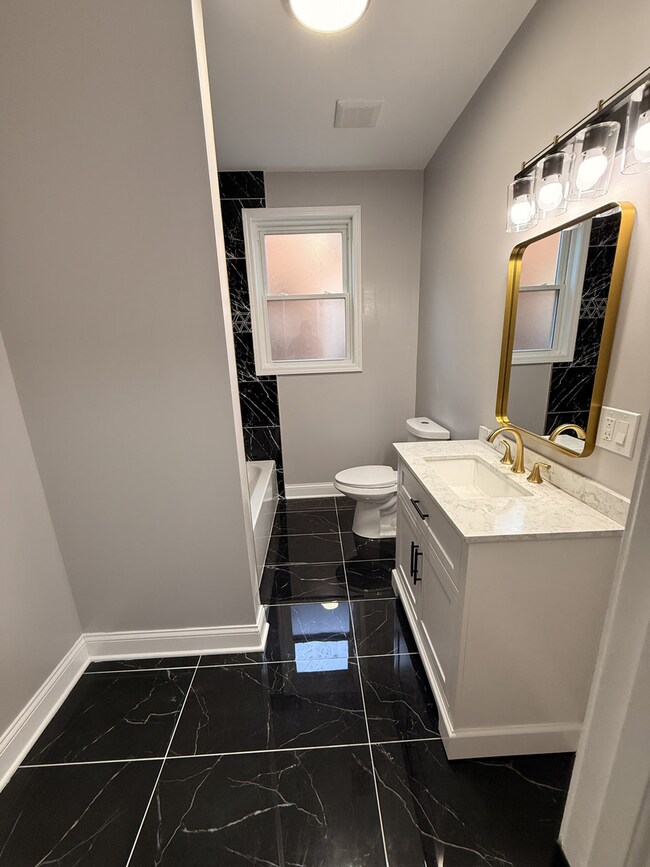 7838 S Laflin St, Chicago, IL 60620 - photo 6