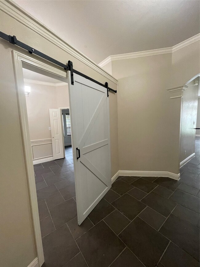 25722 Bearborough Dr, Spring, TX 77386 - photo 4