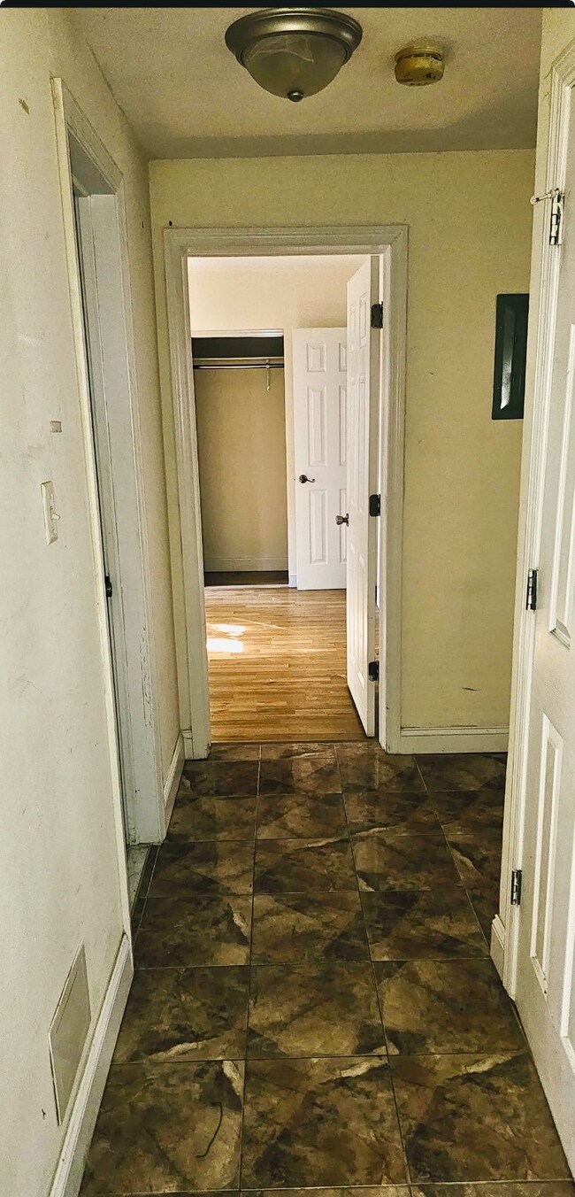 4 Saint James St unit 1J, Kingston, NY 12401 - photo 6