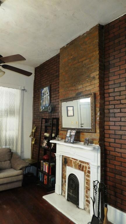 914 Living Room