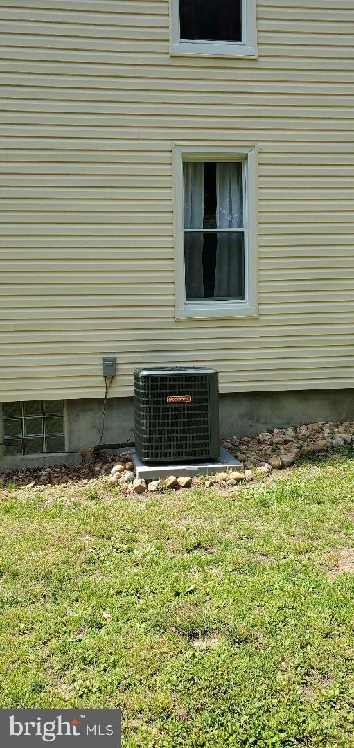 8012 Bradshaw Rd unit A, Upper Falls, MD 21156 - photo 3