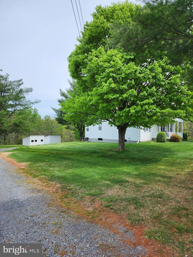 1067 Fred Oates Rd, High View, WV 26808 - photo 3