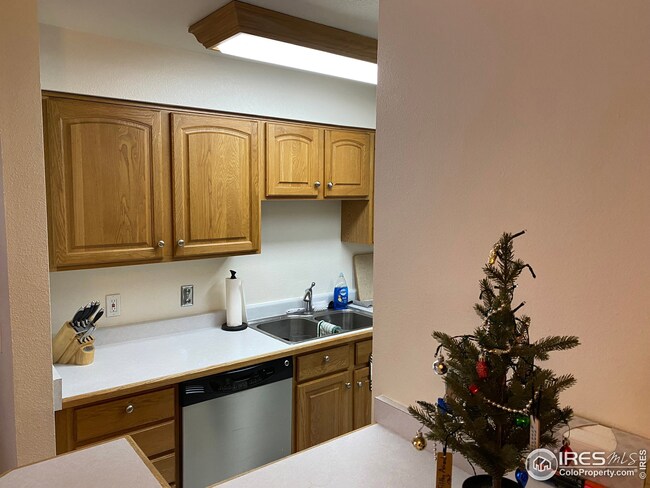 2805 Sundown Ln unit 301, Boulder, CO 80303 - photo 5