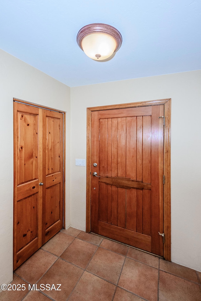 017 - 442 N. Chalet Avenue