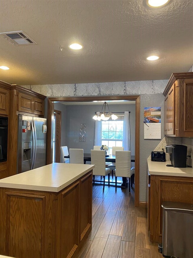 3705 E Camelback Rd, Marlow, OK 73055 - photo 5