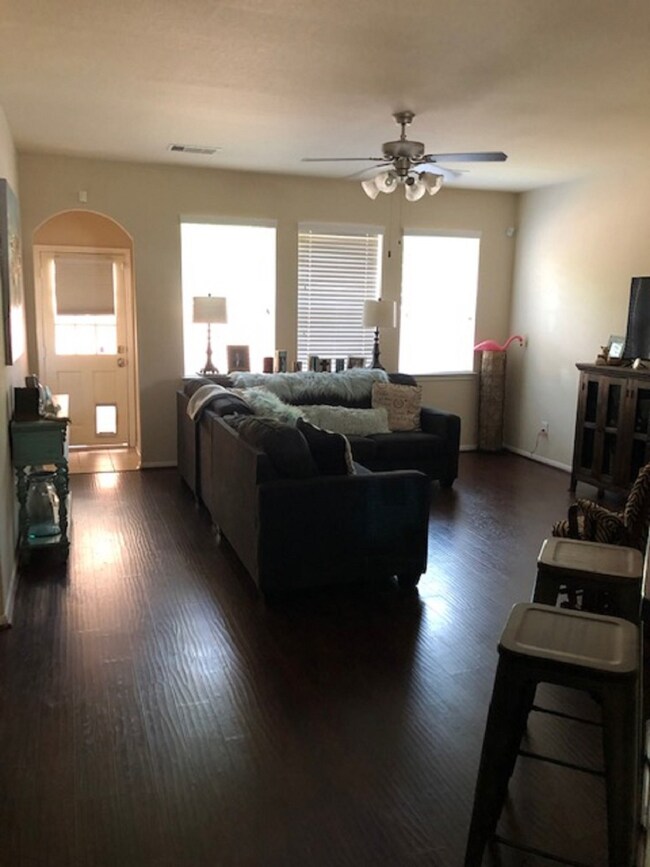 6355 Wilshire Ridge, Houston, TX 77040 - photo 4