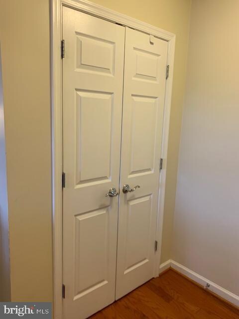 4151 S Four Mile Run Dr unit 303, Arlington, VA 22204 - photo 3