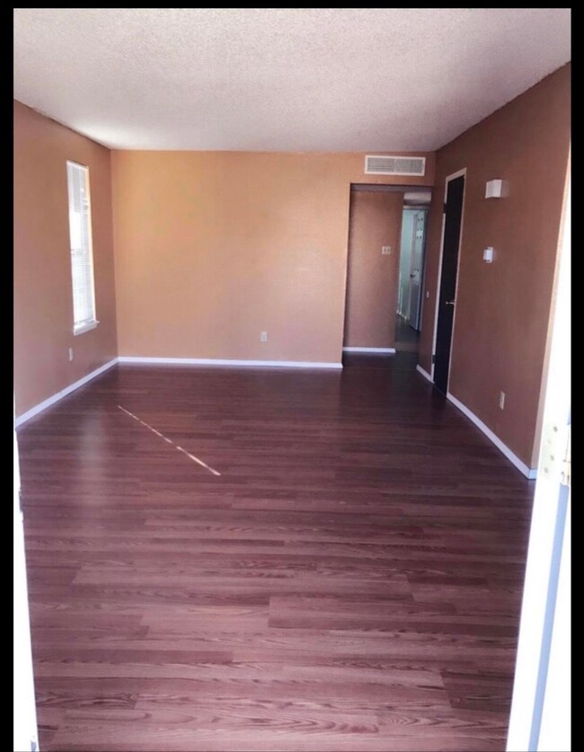 10612 Springwood Dr unit AD, El Paso, TX 79935 - photo 4