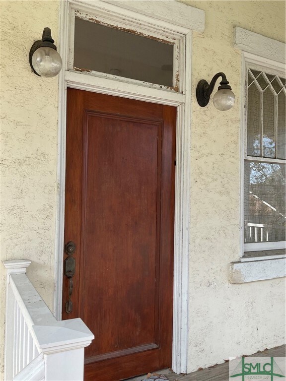 920 E Victory Dr unit Carriage House, Savannah, GA 31405 - photo 3