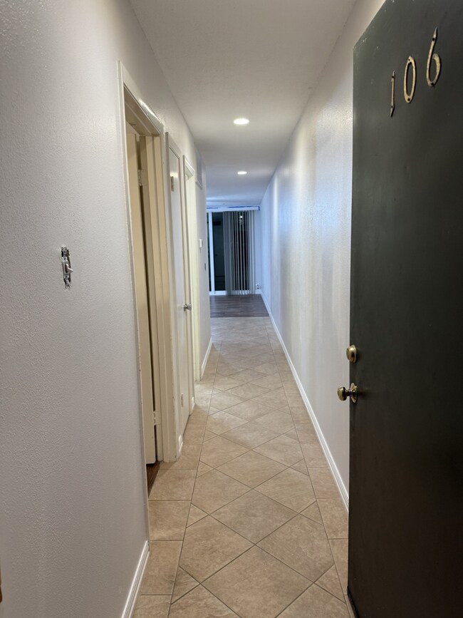 Lodge at Walden unit 106, Montgomery, TX 77356 - photo 3