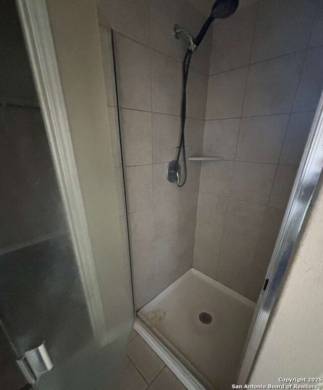 8740 Emerald Sky Dr, San Antonio, TX 78254 - photo 7