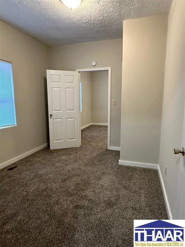 2216 N 15th St, Terre Haute, IN 47804 - photo 6